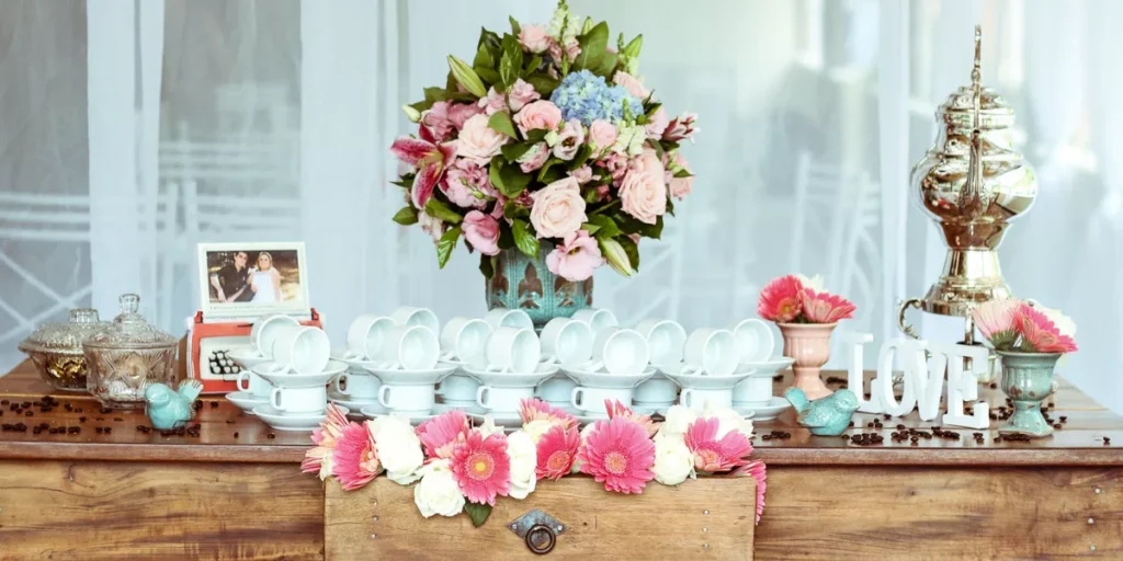 How Can You Add Festive Touches to Everyday Decor? How Can You Add Festive Touches to Everyday Decor?